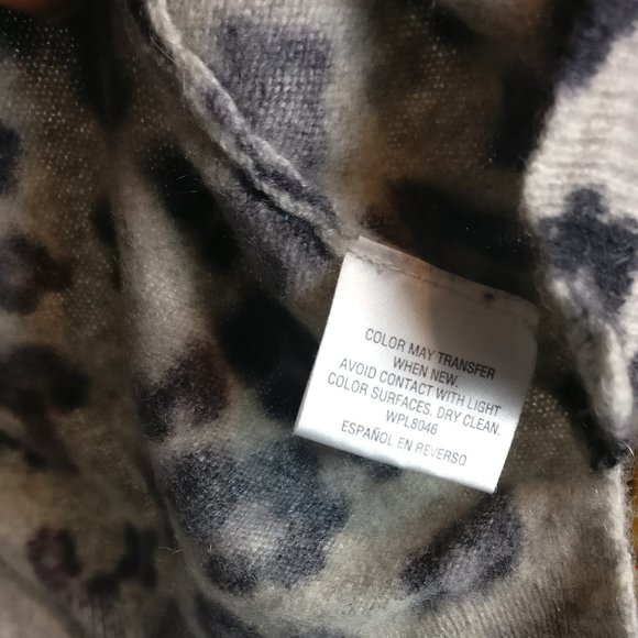 PURE CASHMERE LONGSLEEVE CHEETAH PRINT COLORBLOCK SWEATER 2x with measurements - Picture 4 of 5